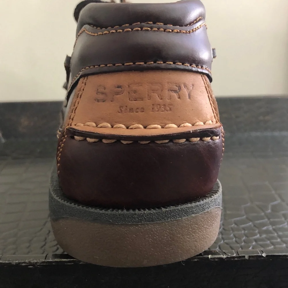 Sperry Mens 2-Eye Boat Brown Mens Leather Shoes NWOT